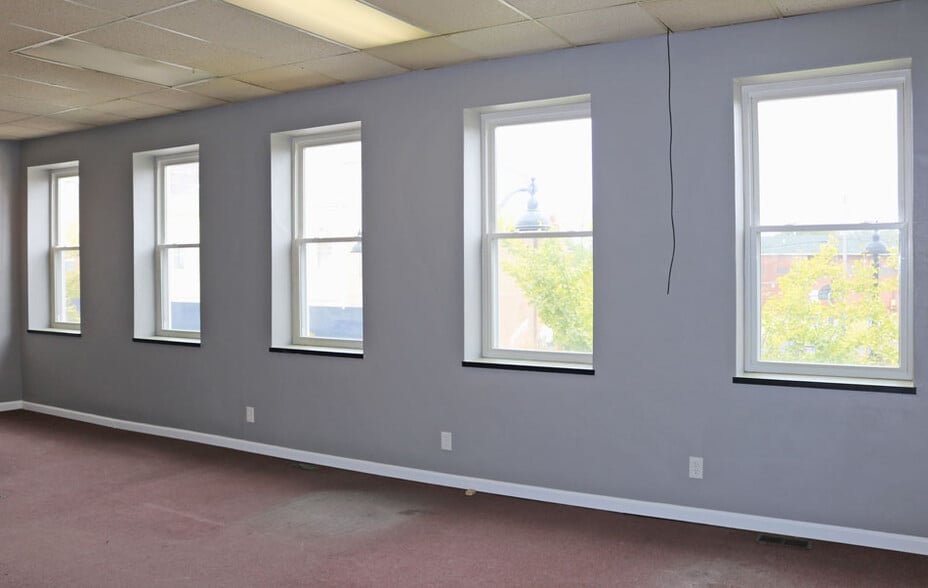 More Photos Of 204 W Main St, Belleville Office Residential For Sale