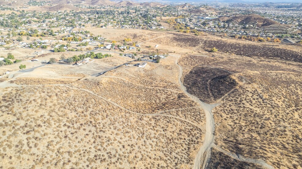 More Photos Of TBD Hampshire Dr, Quail Valley Land For Sale