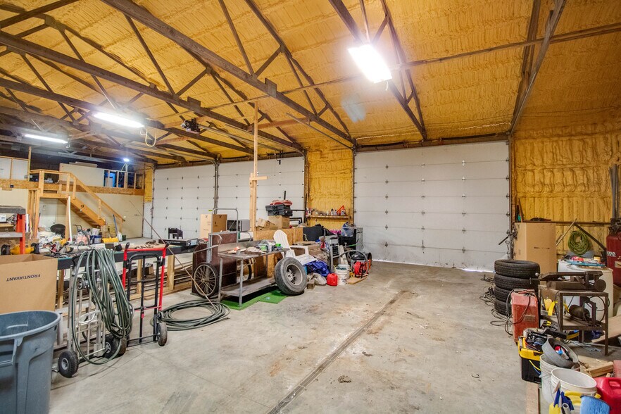 More Photos Of 200 Mounts st, Carlinville Industrial For Sale
