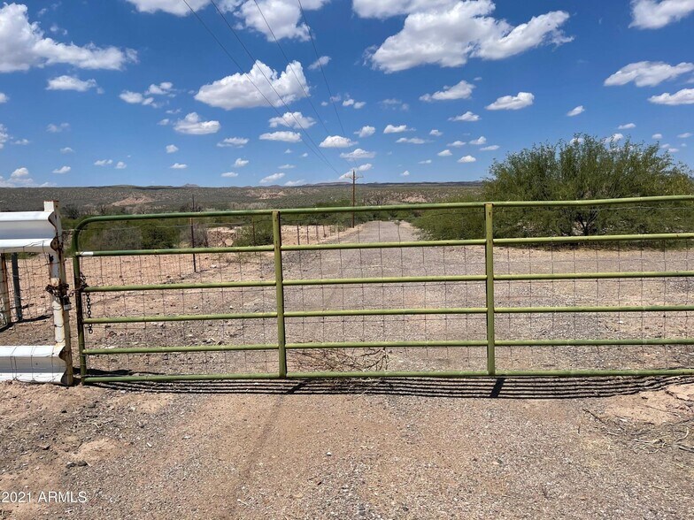 More Photos Of 2046, Winkelman Land For Sale