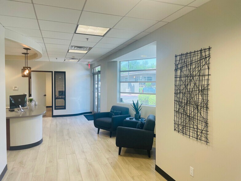 More Photos Of 4425 E Agave Rd, Phoenix Office For Lease