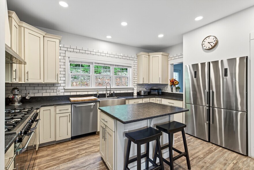 More Photos Of 8026 Buck Creek Rd, Marion Apartments For Sale