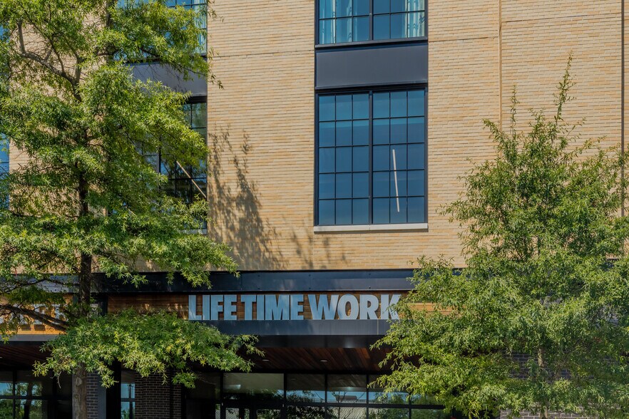 Primary Photo Of 1440 N Edgewood St, Arlington Coworking Space