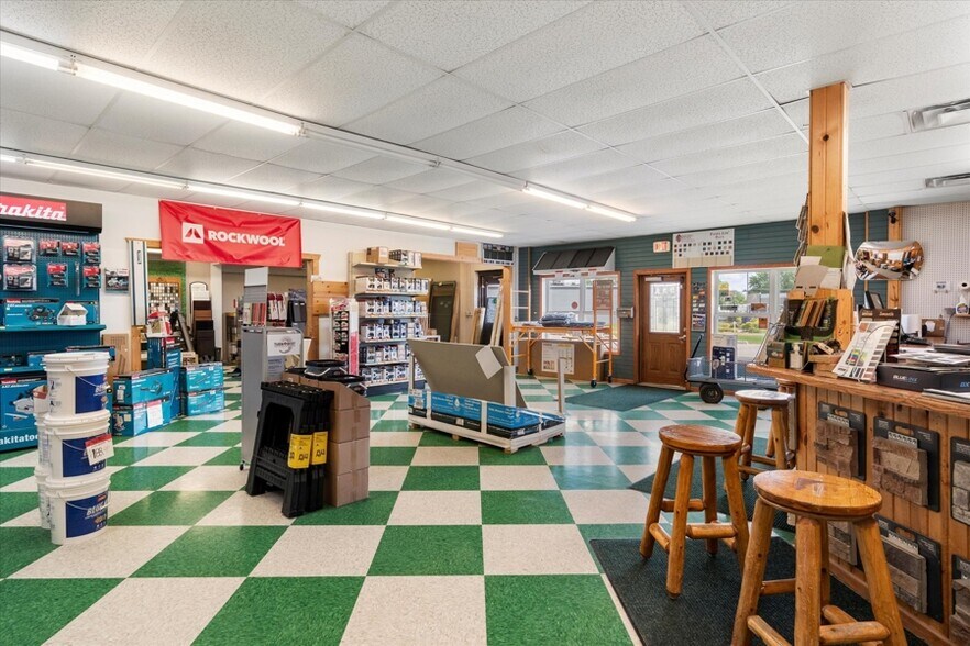 More Photos Of 1230 N Main St, Viroqua Freestanding For Sale