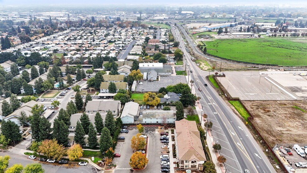 More Photos Of 2790 N State Highway 59, Merced Apartments For Sale
