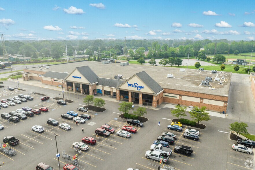 More Photos Of 4925 Jackman Rd, Toledo Supermarket For Sale