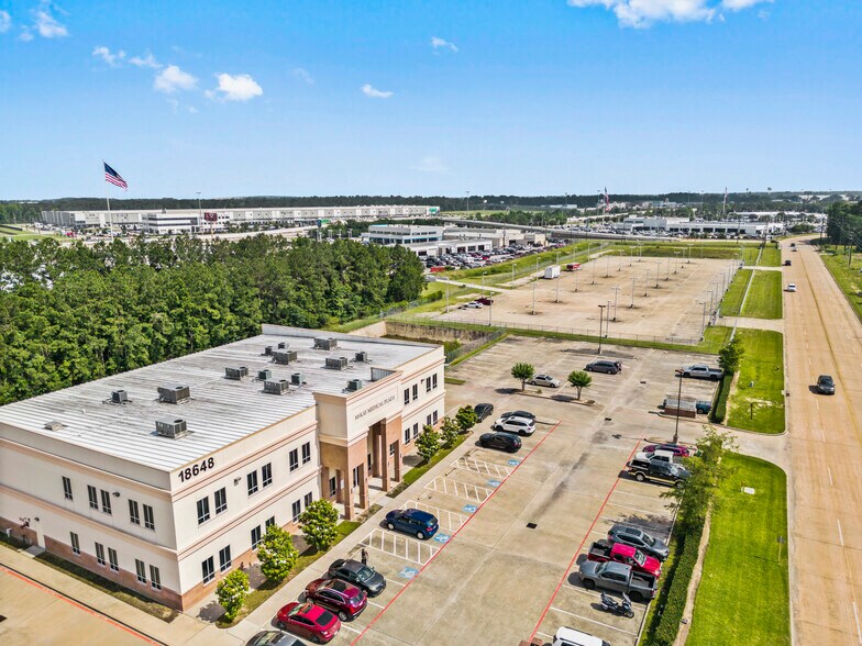 More Photos Of 18648 McKay Dr, Humble Medical For Lease