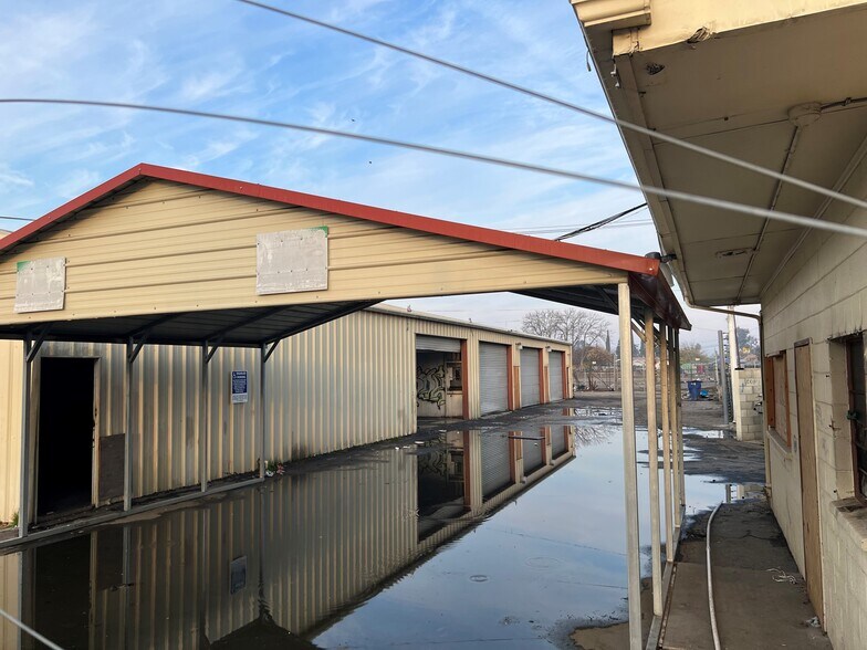 More Photos Of 1308 W Iota Ave, Fresno Auto Repair For Sale