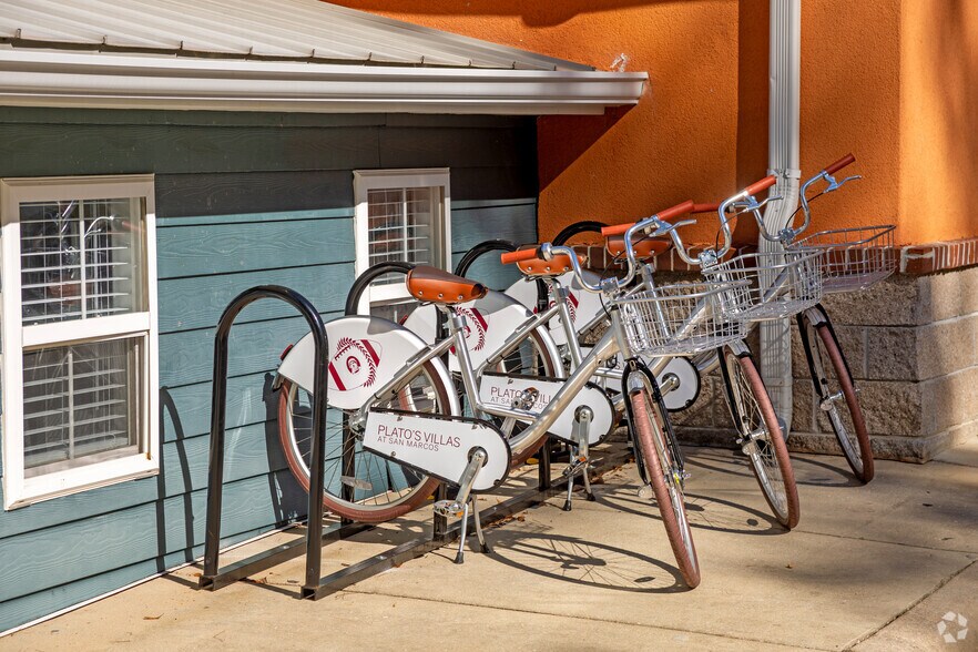 More Photos Of 2400 W Tharpe St, Tallahassee Apartments For Sale