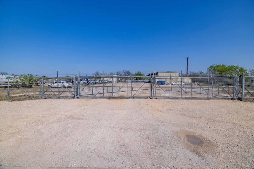 More Photos Of 9500 NE Loop 410, San Antonio Land For Sale
