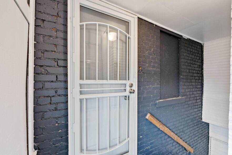 More Photos Of 361 1/2 S Harris Ave, Columbus Apartments For Sale