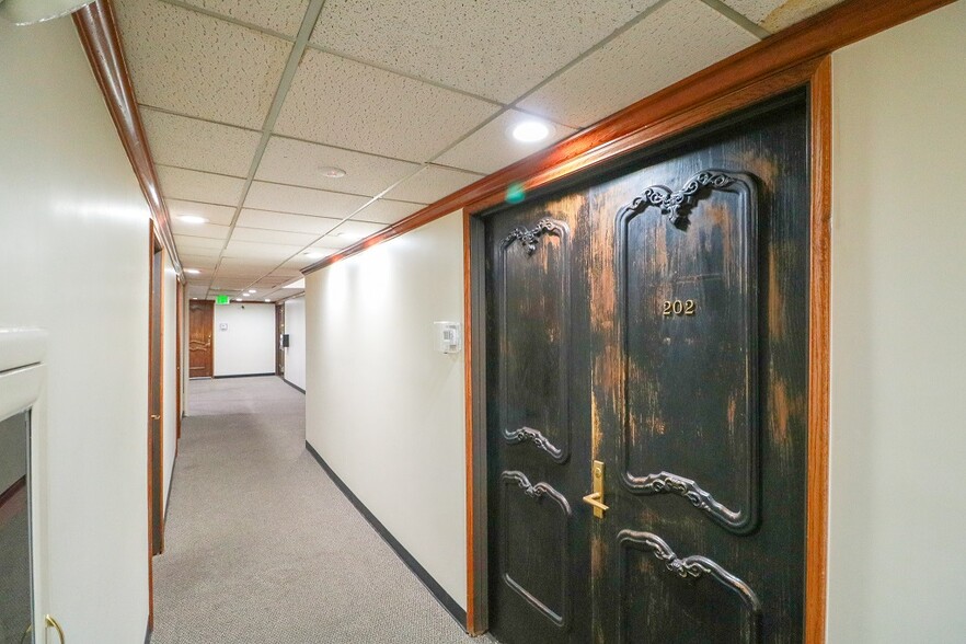 More Photos Of 619-623 S Olive St, Los Angeles Loft Creative Space For Lease