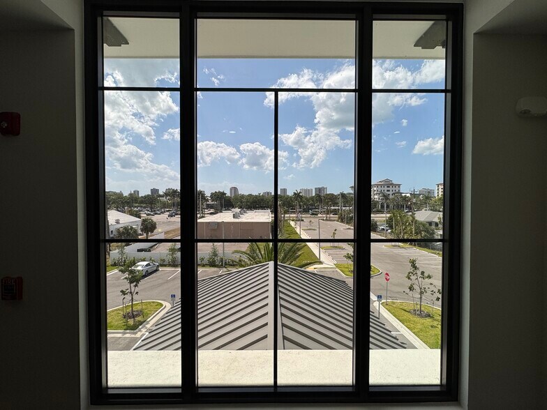 More Photos Of 6100 Trail Blvd, Naples Medical For Sale
