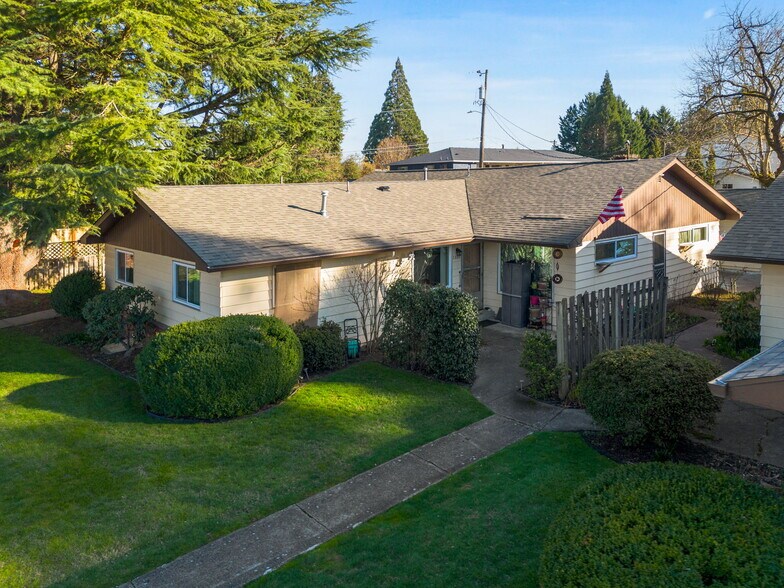 More Photos Of 1801-1886 A St, Salem Apartments For Sale