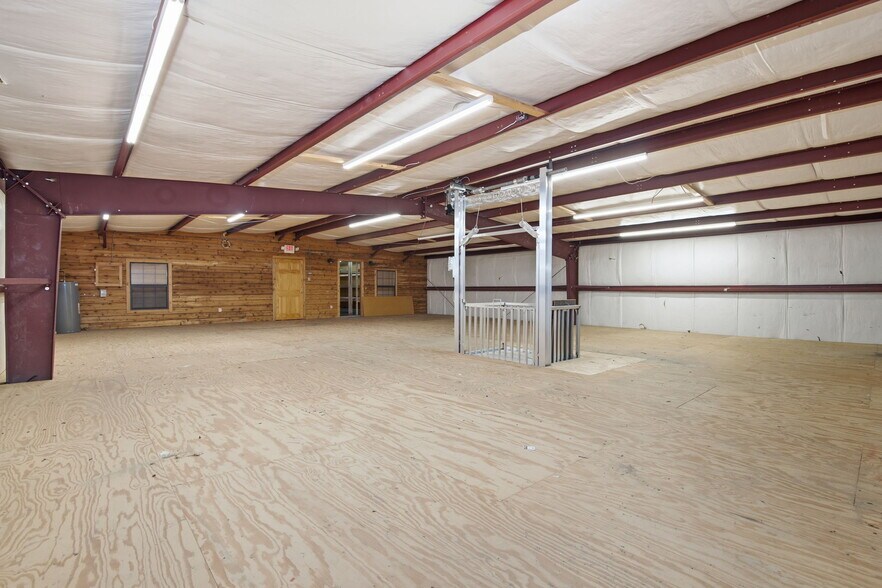 More Photos Of 5450 Highway 90 W, Mobile General Retail For Sale