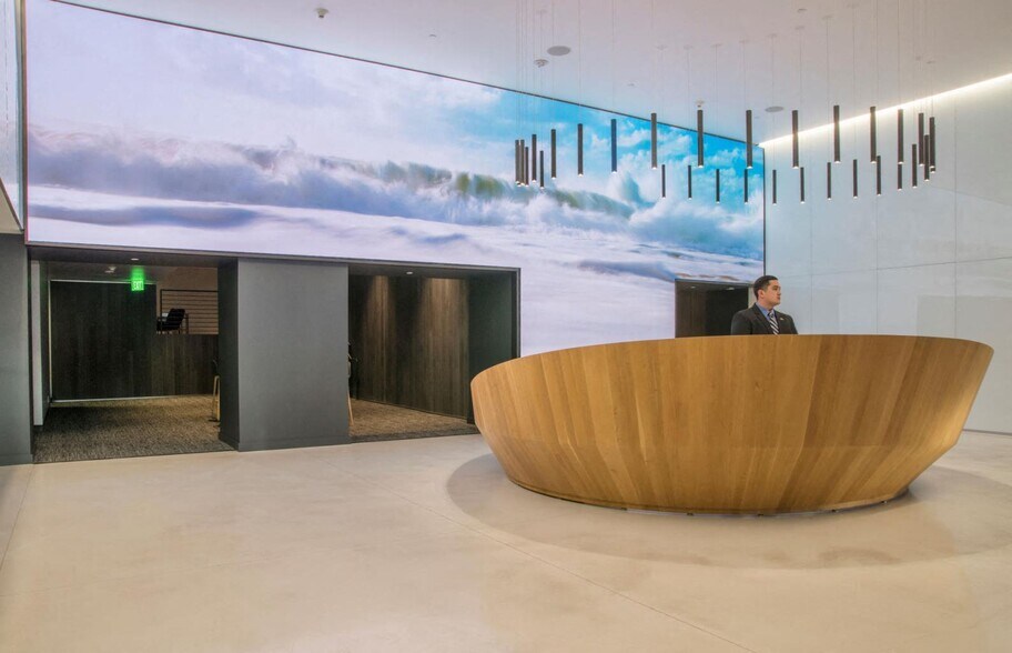 More Photos Of 11601 Wilshire Blvd, Los Angeles Office For Sale