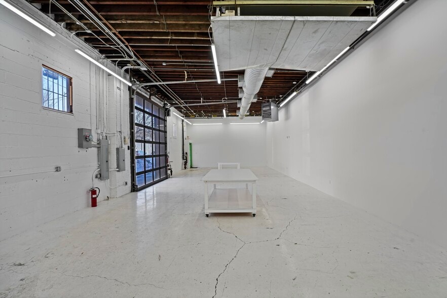 More Photos Of 219 Van Brunt St, Brooklyn Auto Repair For Sale