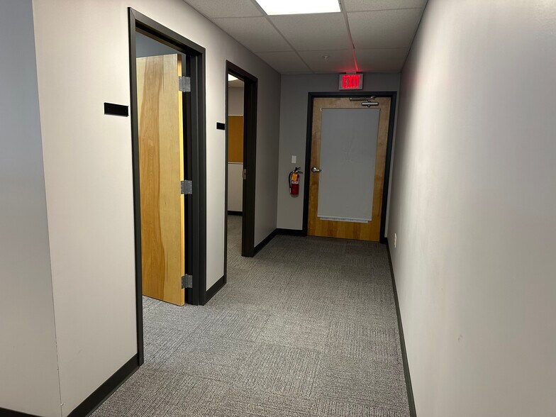 More Photos Of 375 Bay Rd, Queensbury Medical For Lease
