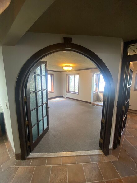 More Photos Of 912 Coolidge Rd, East Lansing Medical For Sale