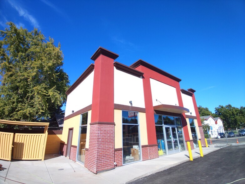 More Photos Of 605 10th St, Marysville General Retail For Sale