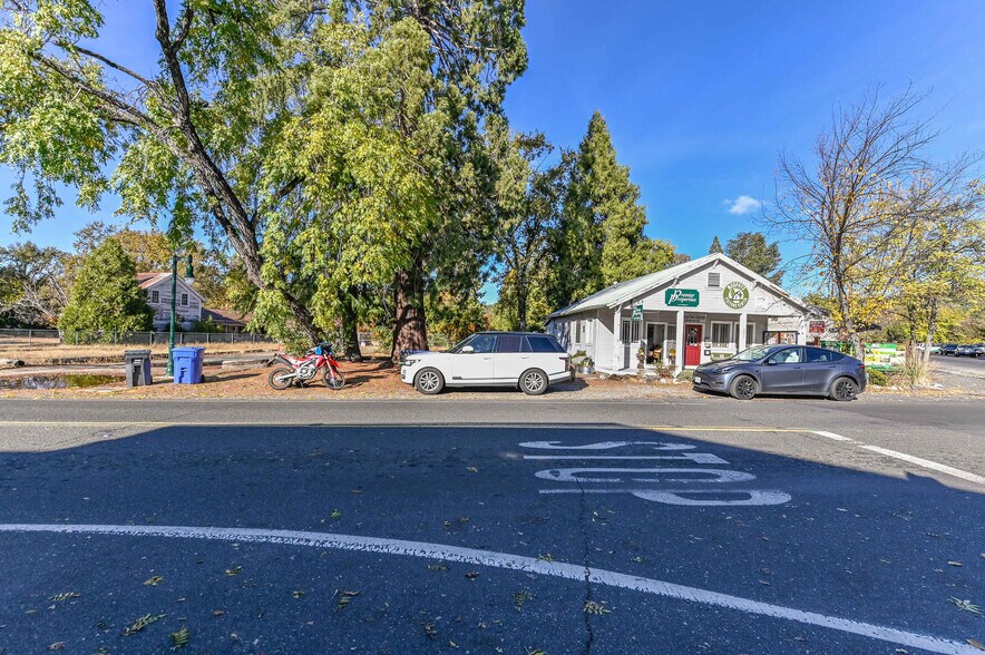 More Photos Of 206 Main St, Murphys Land For Sale