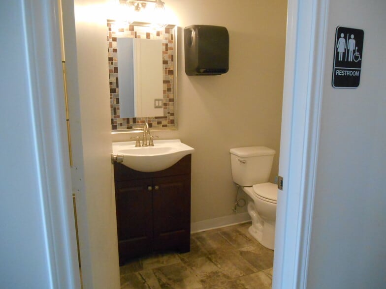More Photos Of 3803 Bute St, Houston Storefront Retail Residential For Lease