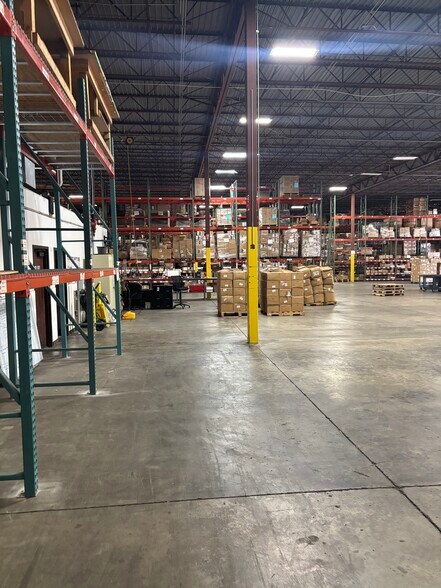 More Photos Of 1260-1270 Heil Quaker Blvd, La Vergne Distribution For Lease
