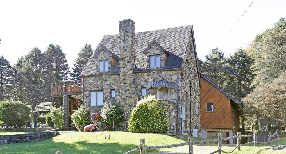 More Photos Of 3662 Route 31, Donegal Office Residential For Lease