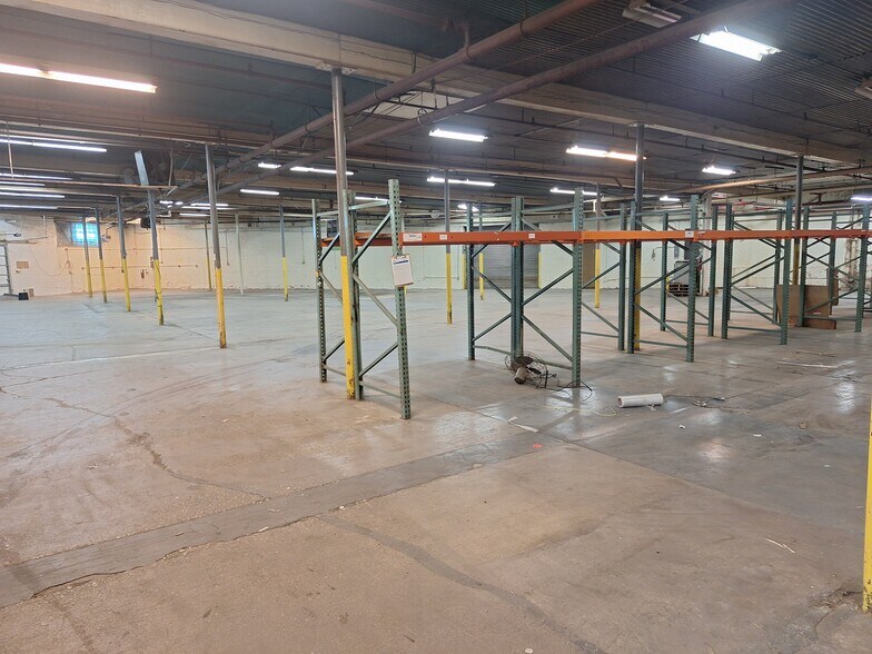 More Photos Of 740 N Albany Ave, Chicago Industrial For Lease