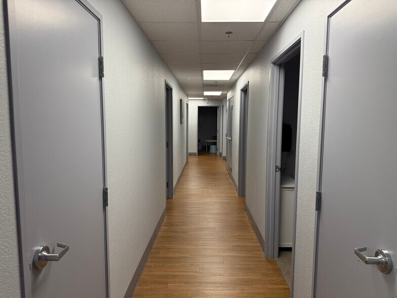 More Photos Of 604 W Warner Rd, Chandler Medical For Sale