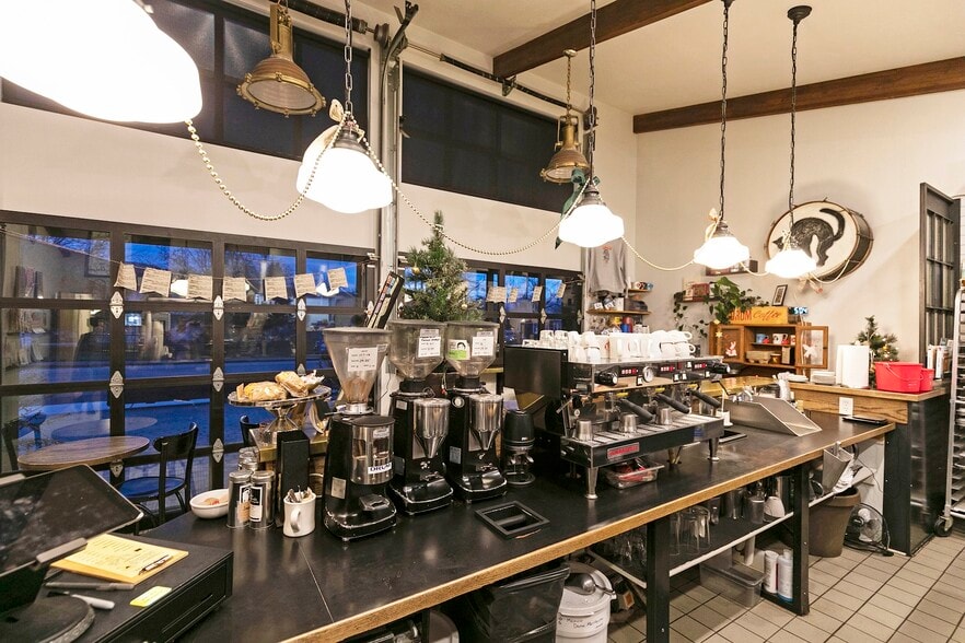 More Photos Of 600 South Ave W, Missoula General Retail For Sale