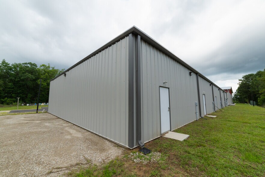 More Photos Of 4557 Savannah Hwy, Ravenel Light Manufacturing For Lease