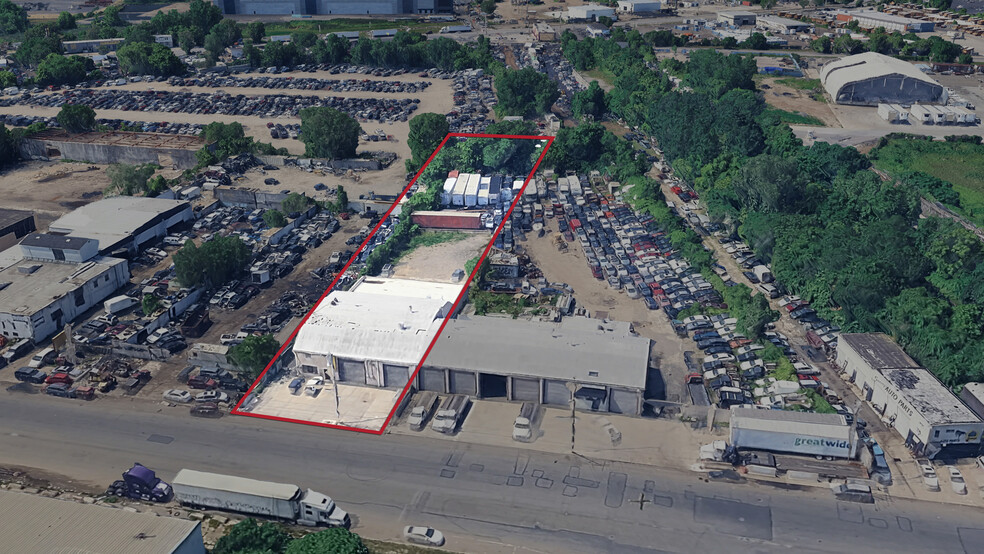More Photos Of 3220 S 61st St, Philadelphia Warehouse For Lease