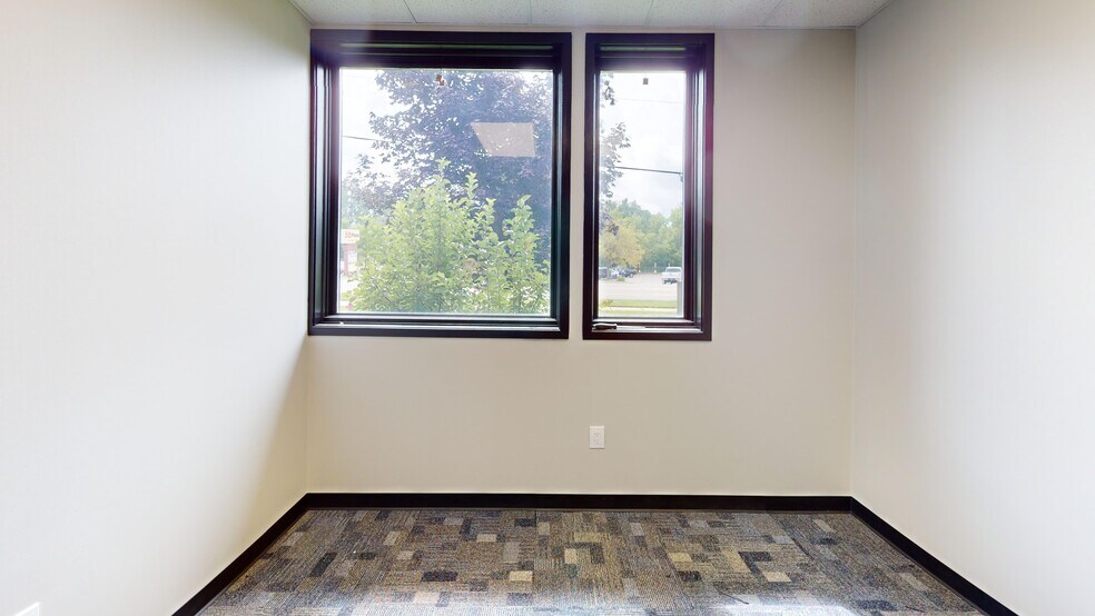 More Photos Of 1255 E M-36, Pinckney Medical For Sale