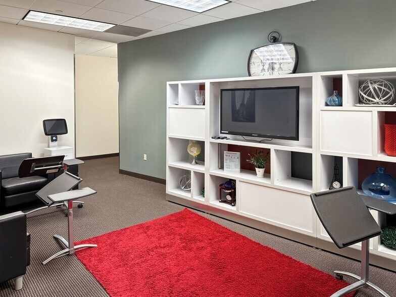 More Photos Of 2010 Crow Canyon Pl, San Ramon Coworking Space