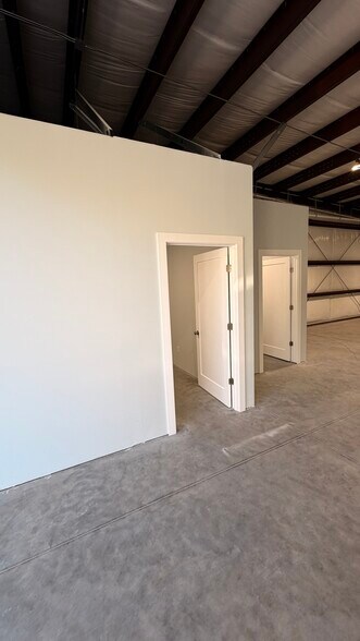 More Photos Of 4557 Savannah Hwy, Ravenel Light Manufacturing For Lease
