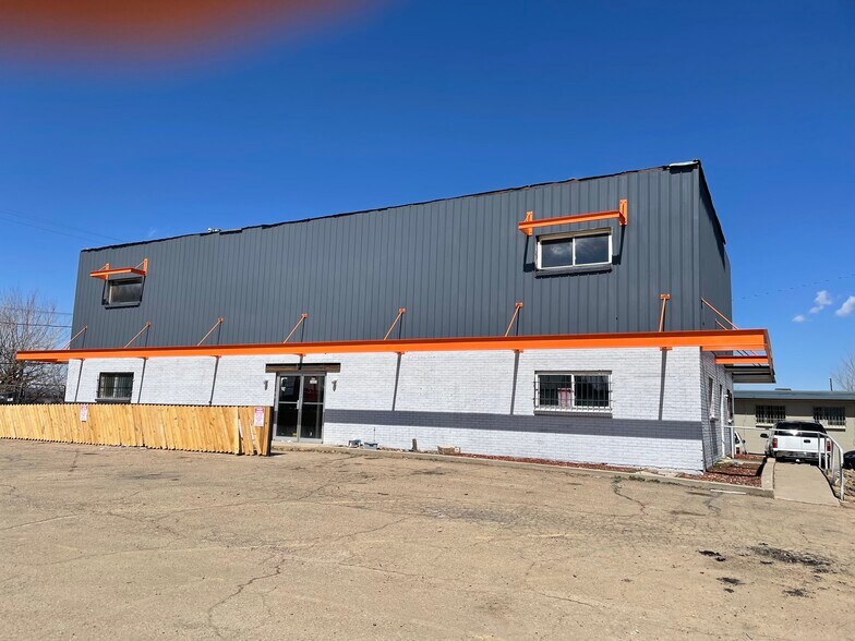 More Photos Of 2323 Dayton St, Aurora Freestanding For Lease