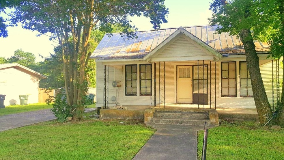 More Photos Of 601 W Center St, Kyle Coworking Space