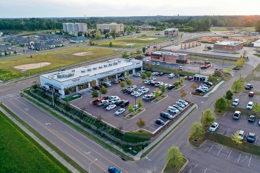 More Photos Of 705 Sisk Ave, Oxford Restaurant For Lease