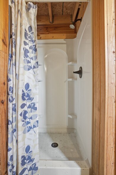 More Photos Of 113 S Wilder St, Chouteau General Retail For Sale