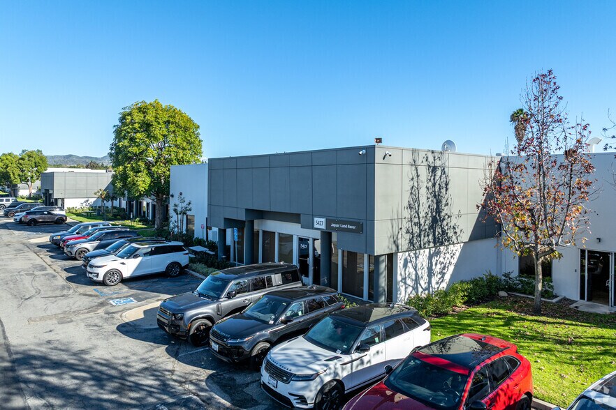 More Photos Of 5425-5445 E La Palma Ave, Anaheim Warehouse For Lease