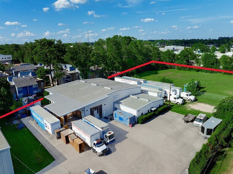 Primary Photo Of 316 Post Oak Dr, Conroe Warehouse For Lease