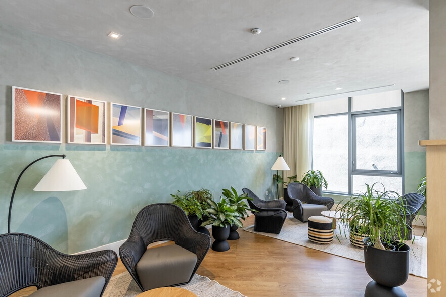 More Photos Of 286 NW 29th St, Miami Apartments For Lease