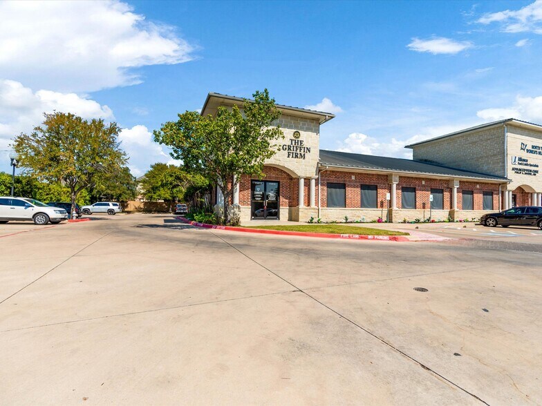 More Photos Of 1141 Keller Pky, Keller Medical For Lease