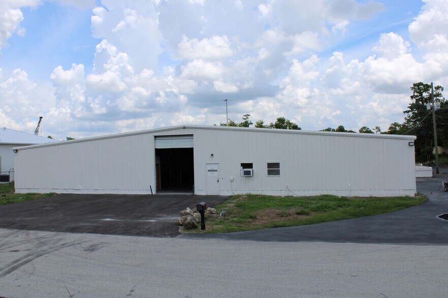 More Photos Of 10980 Enterprise Ave, Bonita Springs Warehouse For Lease