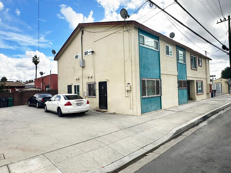 More Photos Of 401 E 55th St, Long Beach Apartments For Sale