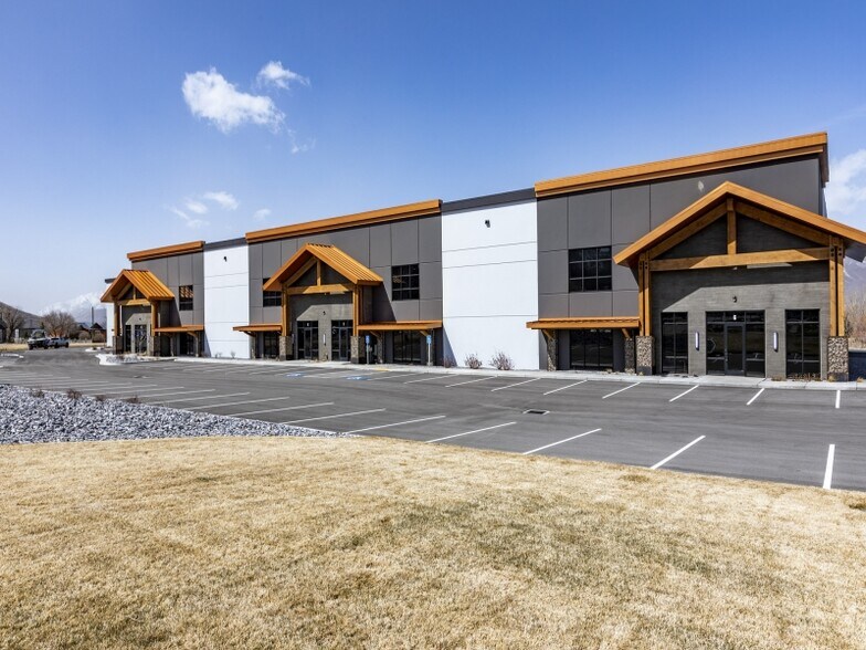 More Photos Of 2210 W 3000 S, Heber City Warehouse For Lease