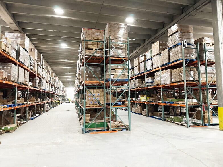 Primary Photo Of 18770 NE 6th Ave, Miami Refrigeration Cold Storage For Lease