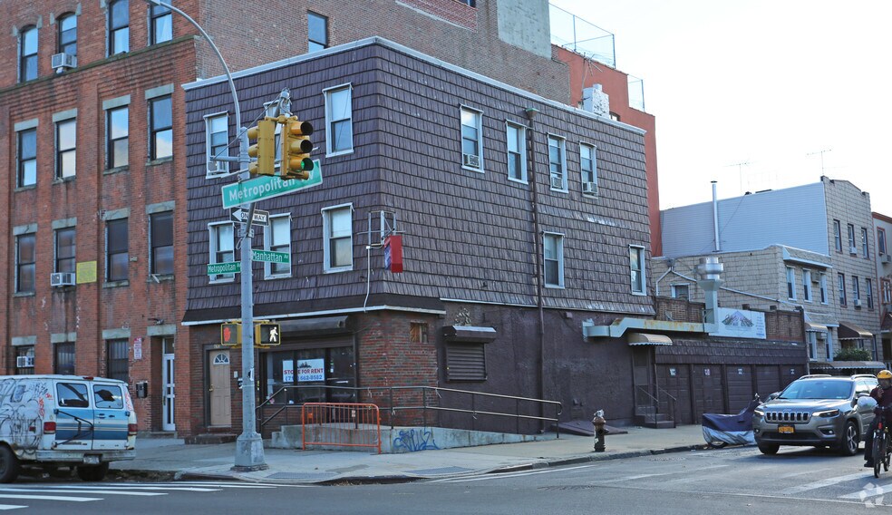 Primary Photo Of 690 Metropolitan Ave, Brooklyn Storefront Retail Residential For Lease