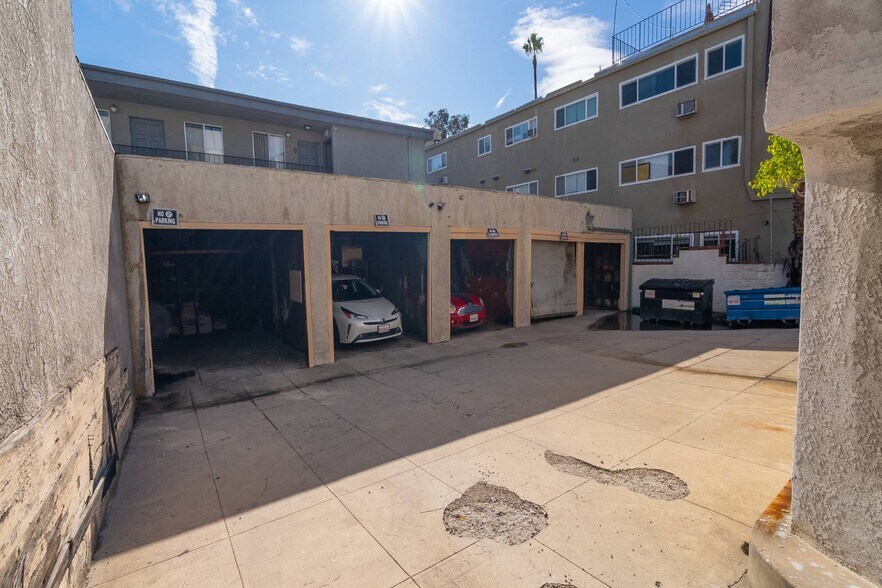 More Photos Of 7360 Hollywood Blvd, Los Angeles Apartments For Sale